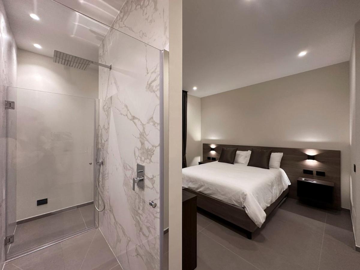 Augusto132 Bed & Breakfast เนเปิลส์ ภายนอก รูปภาพ