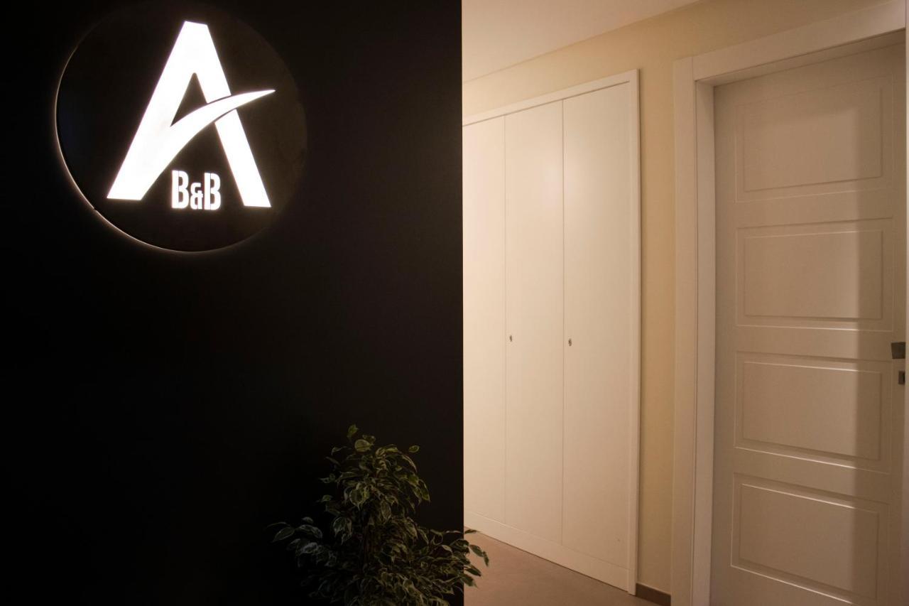 Augusto132 Bed & Breakfast เนเปิลส์ ภายนอก รูปภาพ