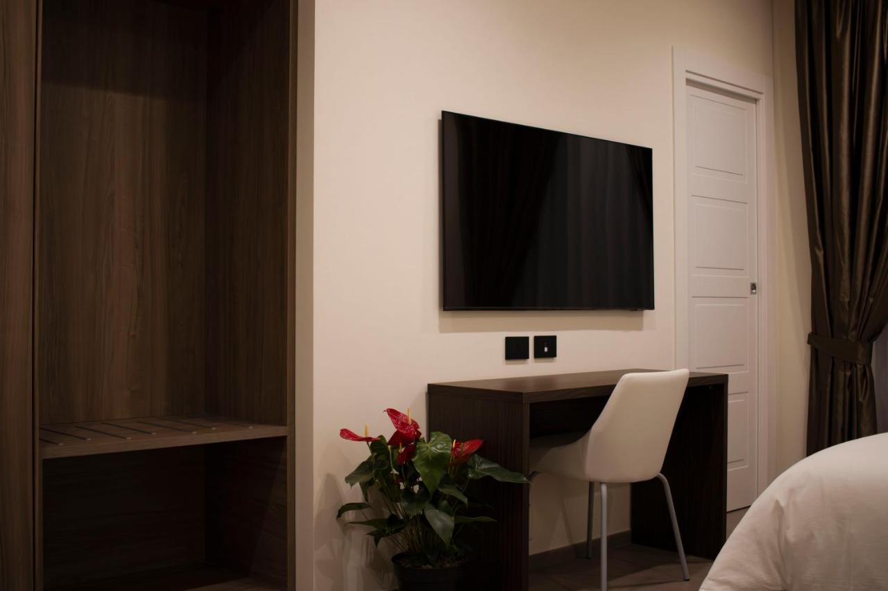Augusto132 Bed & Breakfast เนเปิลส์ ภายนอก รูปภาพ