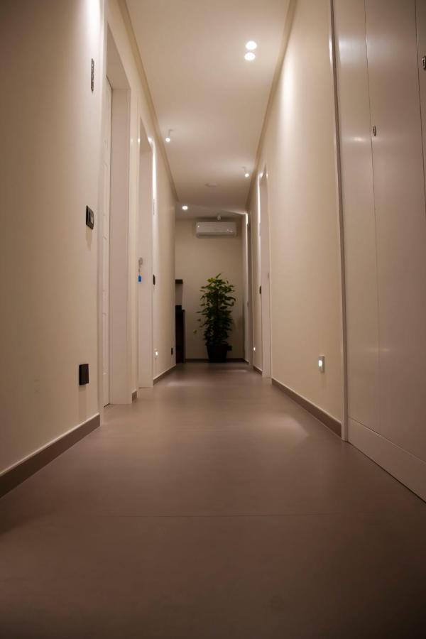 Augusto132 Bed & Breakfast เนเปิลส์ ภายนอก รูปภาพ