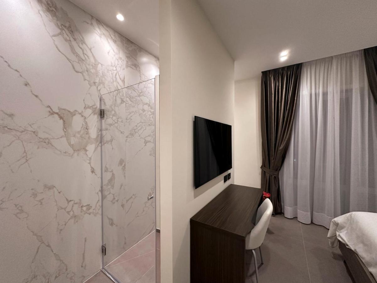 Augusto132 Bed & Breakfast เนเปิลส์ ภายนอก รูปภาพ