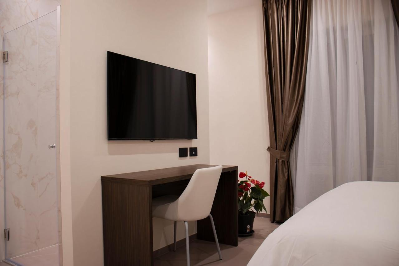 Augusto132 Bed & Breakfast เนเปิลส์ ภายนอก รูปภาพ