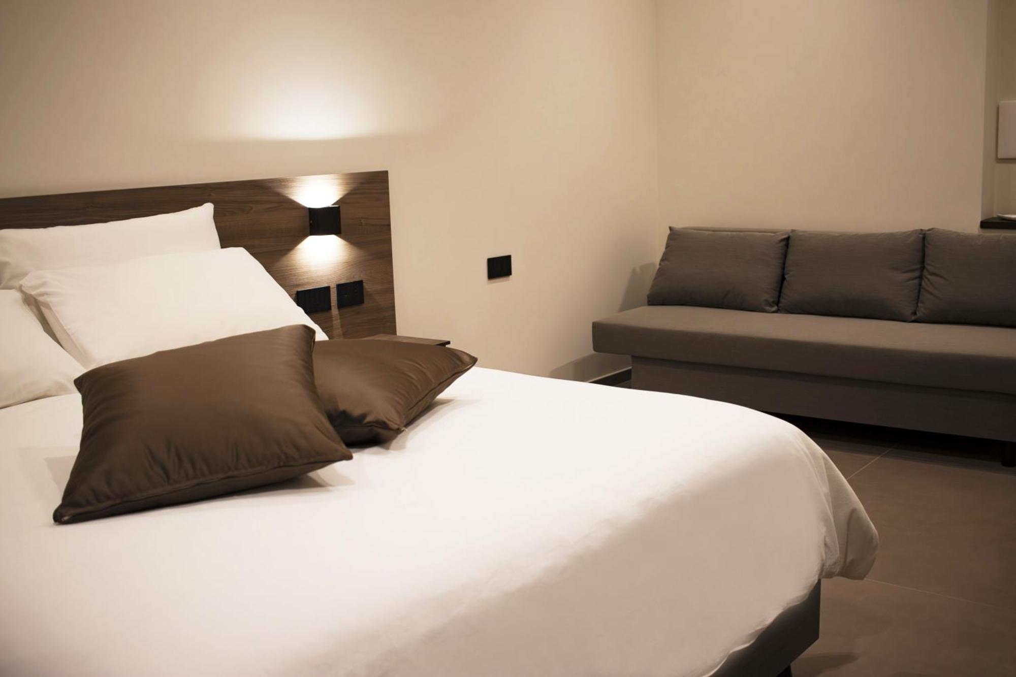 Augusto132 Bed & Breakfast เนเปิลส์ ภายนอก รูปภาพ