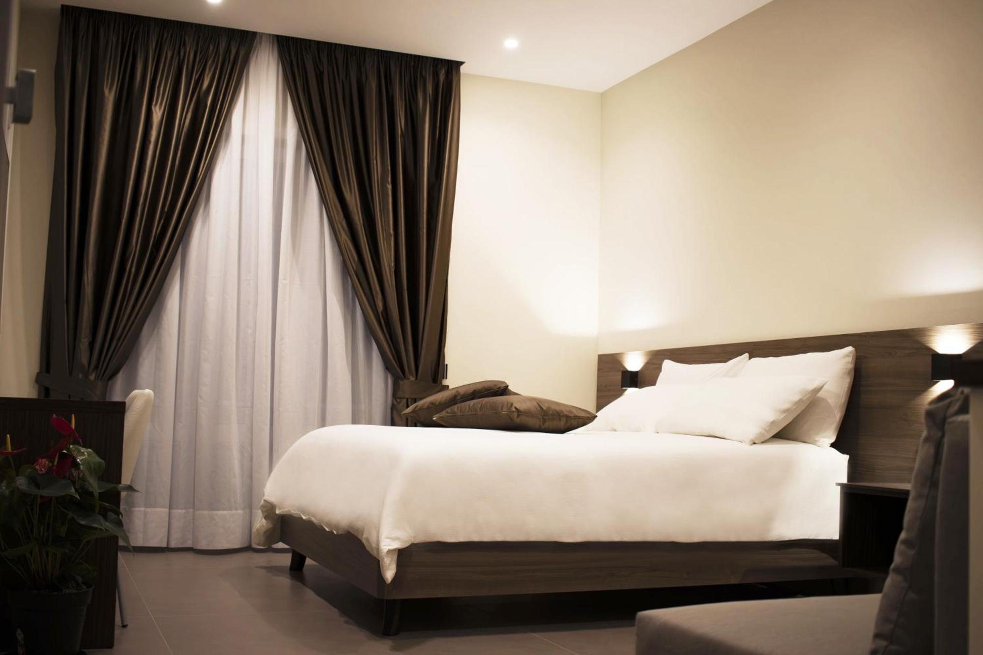 Augusto132 Bed & Breakfast เนเปิลส์ ภายนอก รูปภาพ